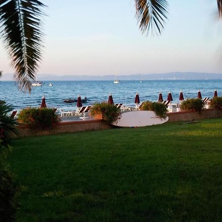 Appartamento 4 Posti Letto N 238 Presso Residence Golf Hotel Punta Ala Exterior foto