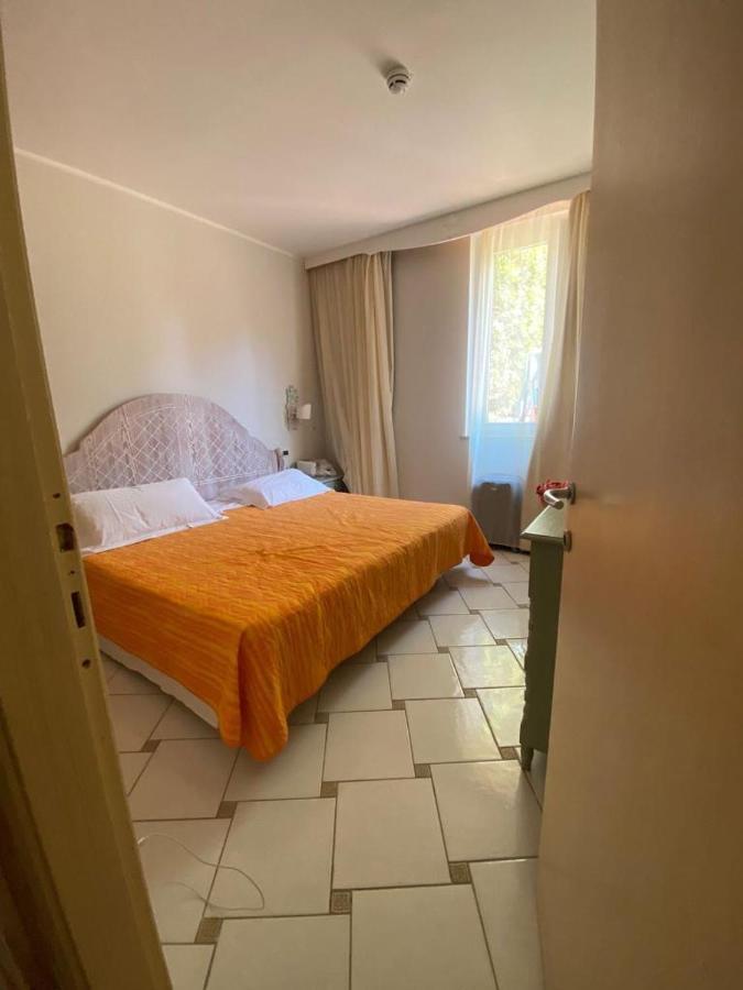 Appartamento 4 Posti Letto N 238 Presso Residence Golf Hotel Punta Ala Exterior foto