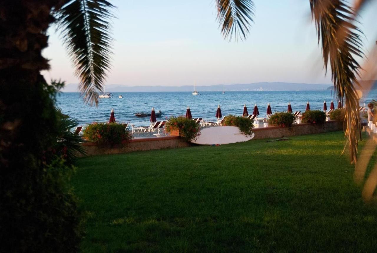 Appartamento 4 Posti Letto N 238 Presso Residence Golf Hotel Punta Ala Exterior foto